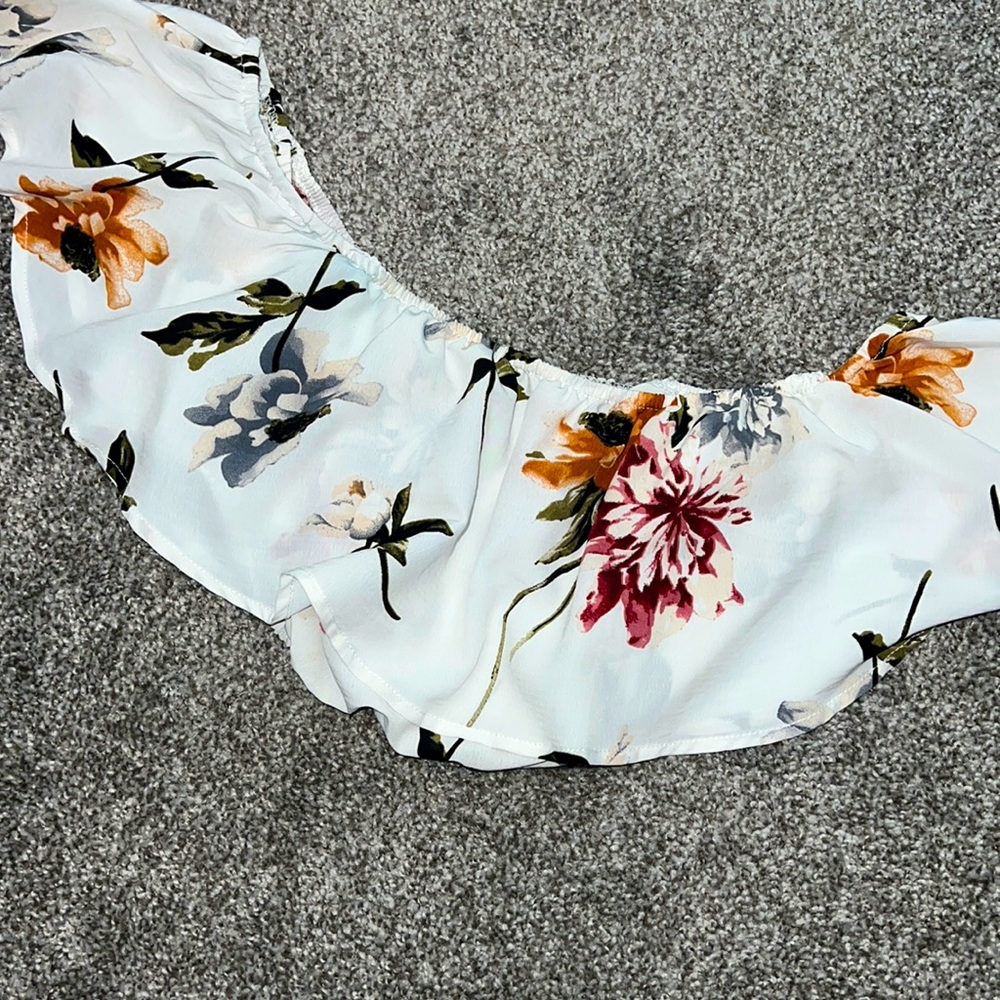 White floral crop top